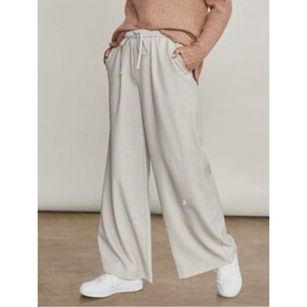 Elizabeth and James Wide Leg Pants in Light Beige/Cream